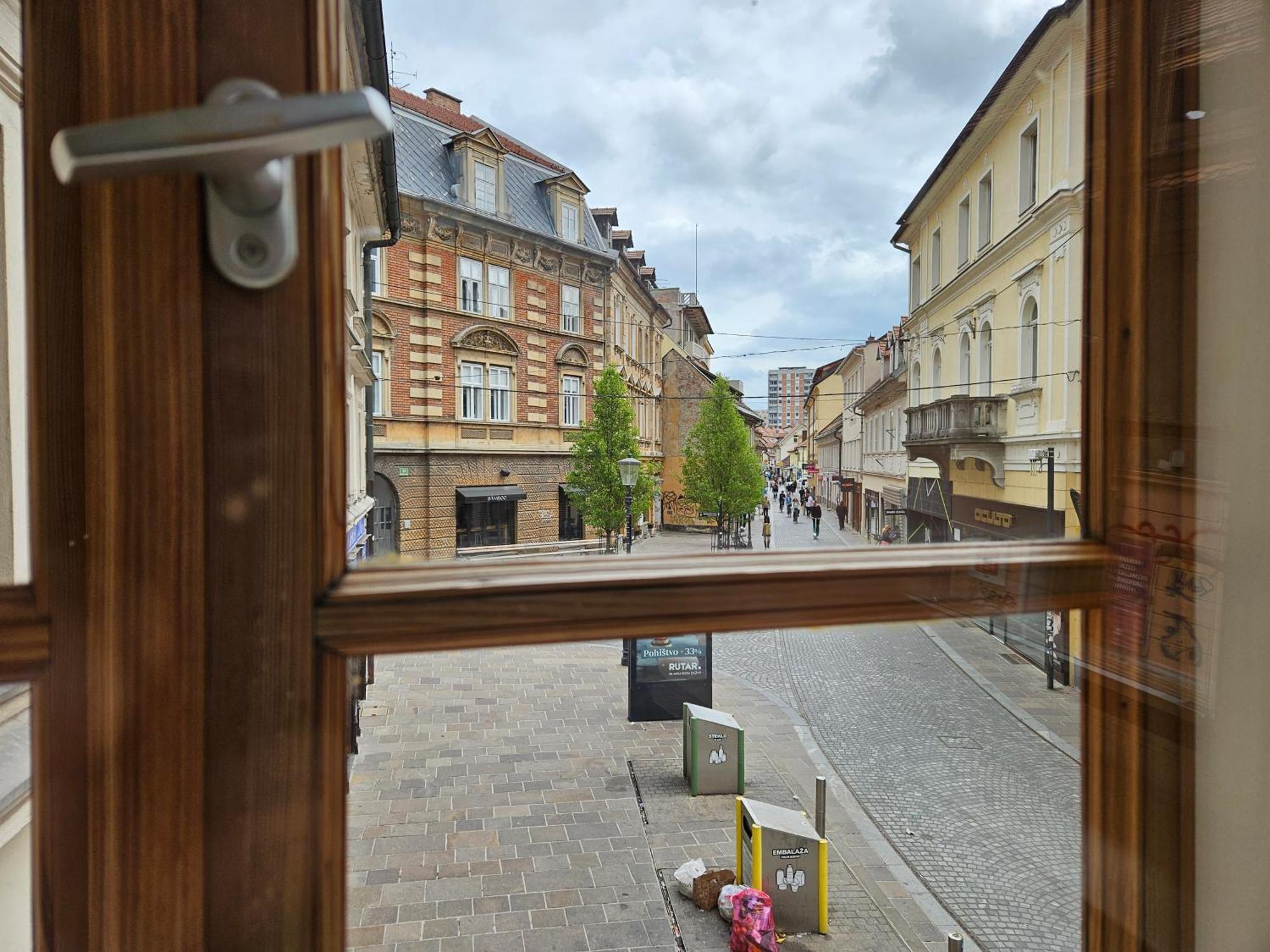 Jager Apartments Tour As Ljubljana Luaran gambar